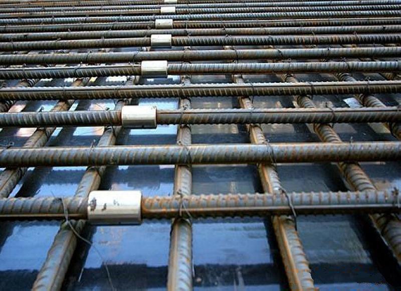 平顶山为什么建楼房时，要在钢筋上加一排小圆环？原来作用这么大